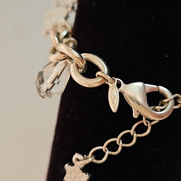 AVON Snowflake Silvertone 7.5" Bracelet - Picture 8 of 9